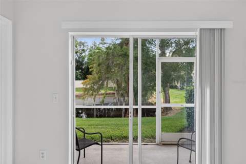 3707 Parkridge Circle #7-106, Sarasota FL - photo 9 of 22