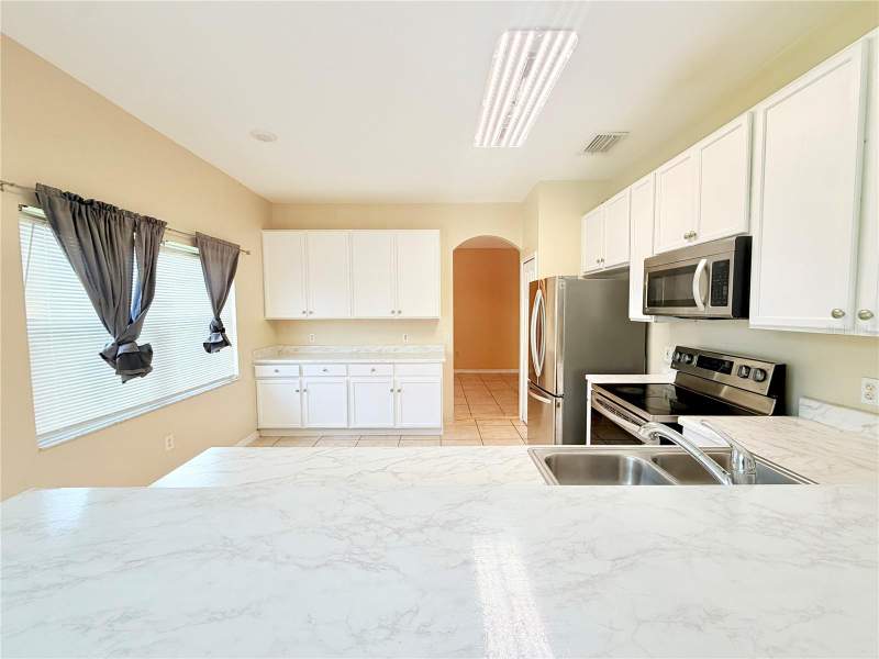 4 bedroom Single Family Residence at 4208 Lugano Court, Brighton Lakes Ph 1, Kissimmee — photo 5