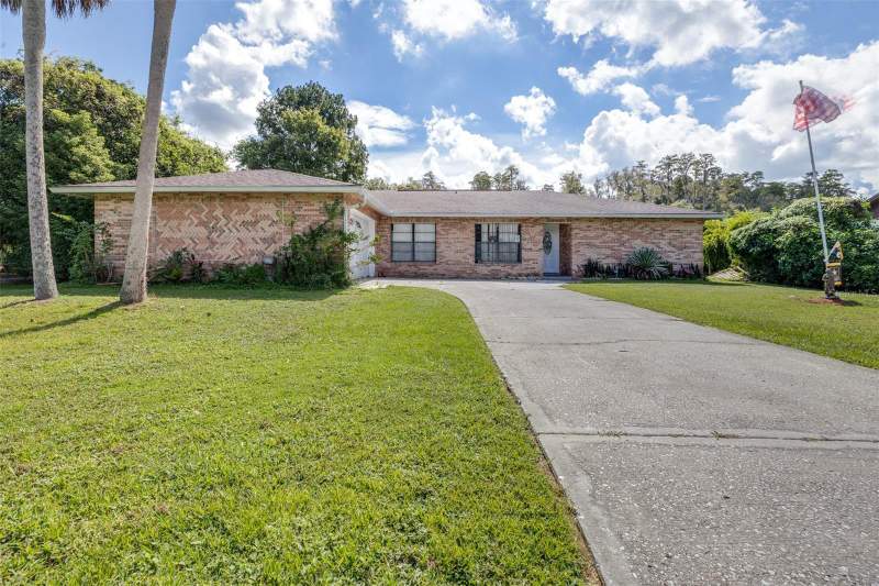 4 bedroom Single Family Residence at 23414 Cherbourg Loop, Lake Padgett Estates, Land O Lakes — photo 5