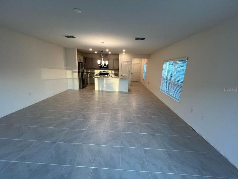 3 bedroom Townhouse at 680 STONEY POINT CIRCLE, BELLAVIVA PH 4, DAVENPORT — photo 3