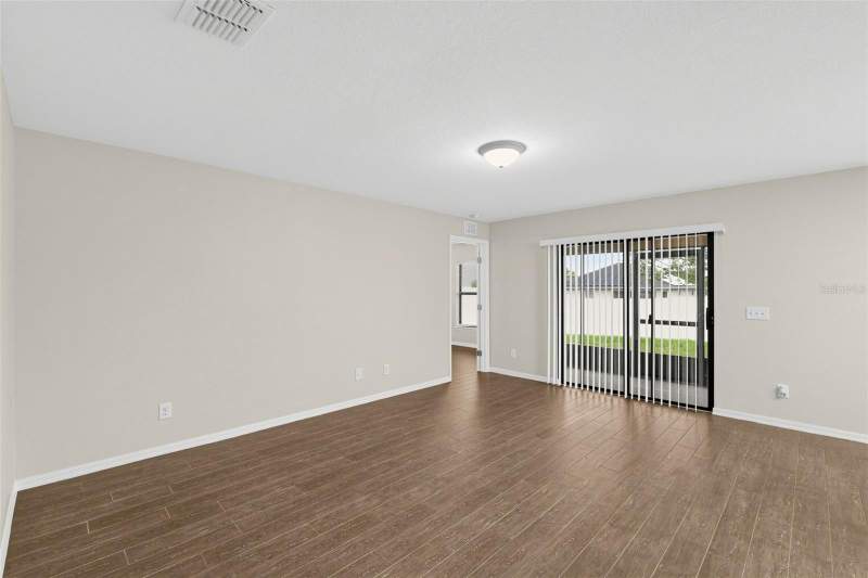 3 bedroom Single Family Residence at 860 Woodlark Drive, Highland Meadows, Haines City — photo 4