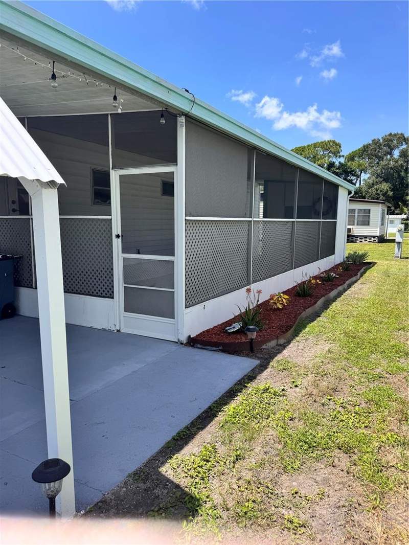 2 bedroom Mobile Home at 6100 62nd Avenue #43, Greenbrier Village Inc M/H Unrec, Pinellas Park — photo 3
