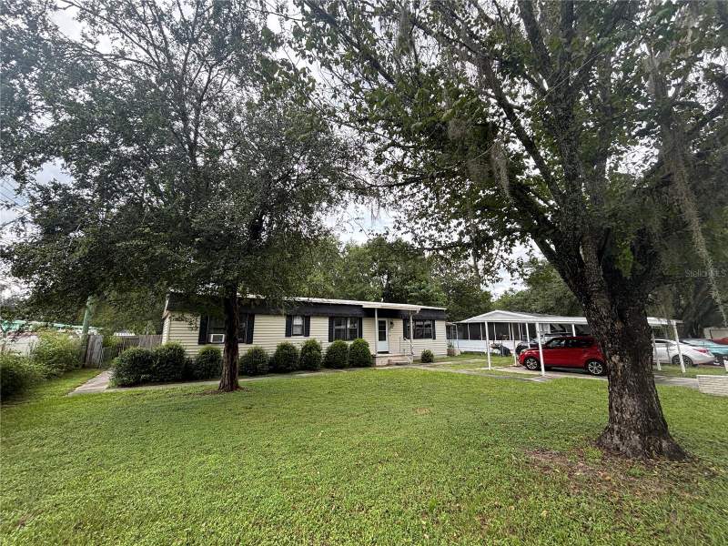 3 bedroom Mobile Home at 3728 NE 59th Avenue, Custers Add, Silver Springs — photo 2