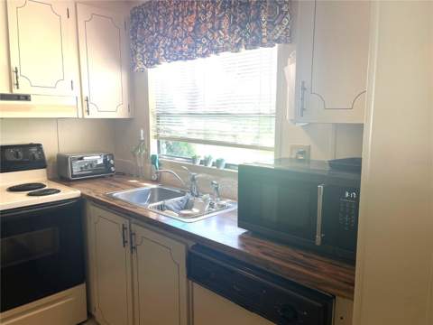 71 Seminole Path, Wildwood FL - photo 8 of 31