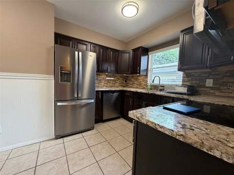 5578 61st Street, St Petersburg FL - photo 7 of 34