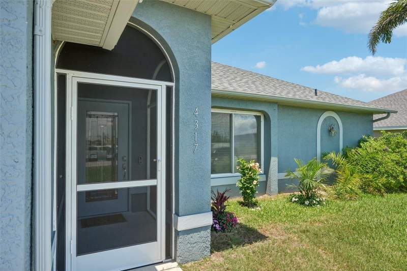 4 bedroom Single Family Residence at 4317 NW 40th Terrace, Cape Coral, Cape Coral — photo 2