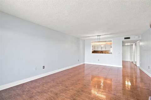 7700 Sun Island Drive #202, South Pasadena FL - photo 15 of 52