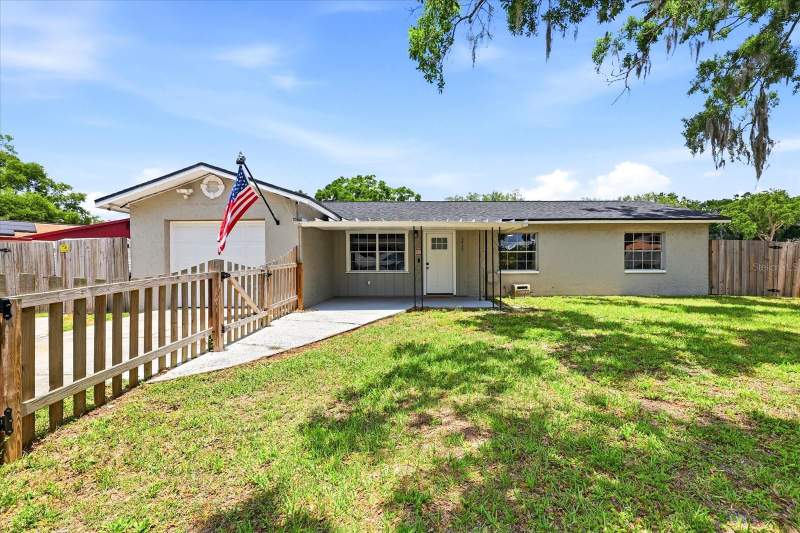 3 bedroom Single Family Residence at 2429 MARTHA LANE, LAKE PADGETT SOUTH, LAND O LAKES — photo 1