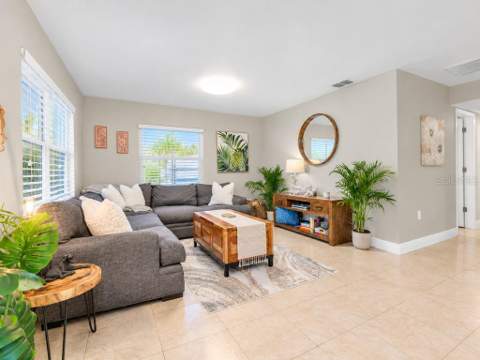 2429 Park Street, St Petersburg FL - photo 11 of 28
