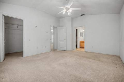 5526 Gallant Fox Court, Wesley Chapel FL - photo 10 of 28