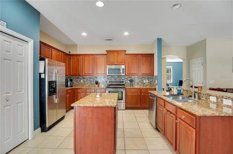 2053 Nobscot Place, Apopka FL - photo 8 of 38