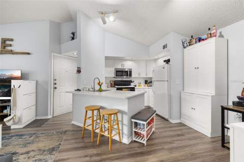 5713 Gatlin Avenue #226, Orlando FL - photo 8 of 40