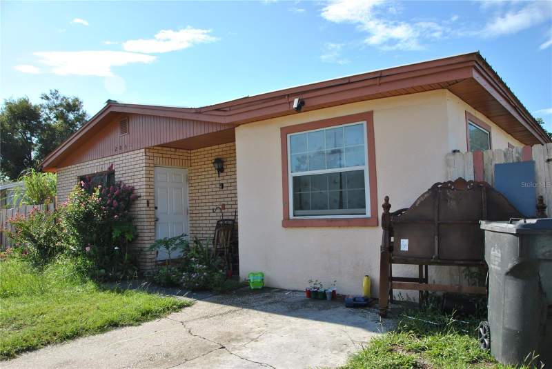 2056 BALFOUR CIRCLE home for sale in Clair Mel City