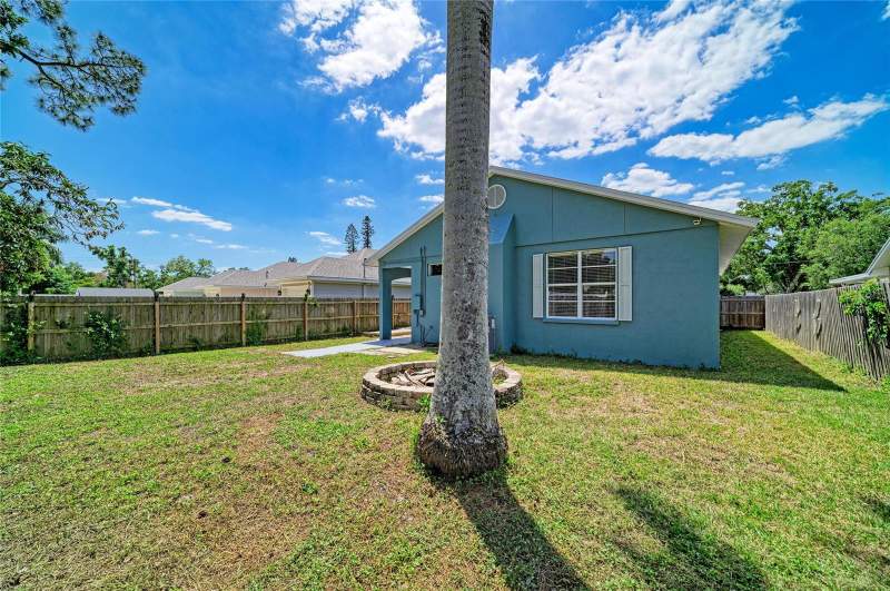 3 bedroom Single Family Residence at 1609 17th Street, Tyler, Bradenton — photo 2