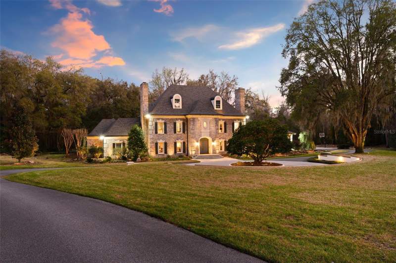 5 bedroom Single Family Residence at 623 SW 93rd Street, Tomoca Hills, Gainesville — photo 4