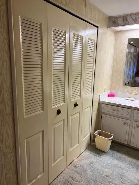 201 Royal Palm Circle, Largo FL - photo 23 of 28