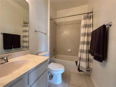 3815 Parkridge Circle #2-203, Sarasota FL - photo 14 of 20