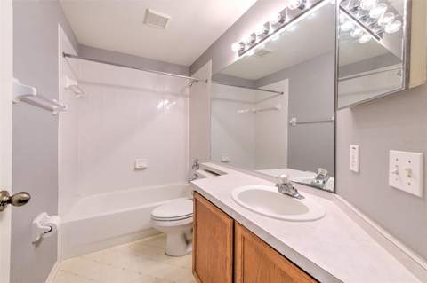 235 Lakeway Lane, Apollo Beach FL - photo 15 of 36