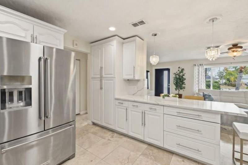 4 bedroom Single Family Residence at 3998 22nd Avenue, Harshaw Lake 2, St Petersburg — photo 5