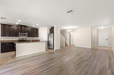 2719 Garden Falls Drive, Brandon FL - photo 10 of 39