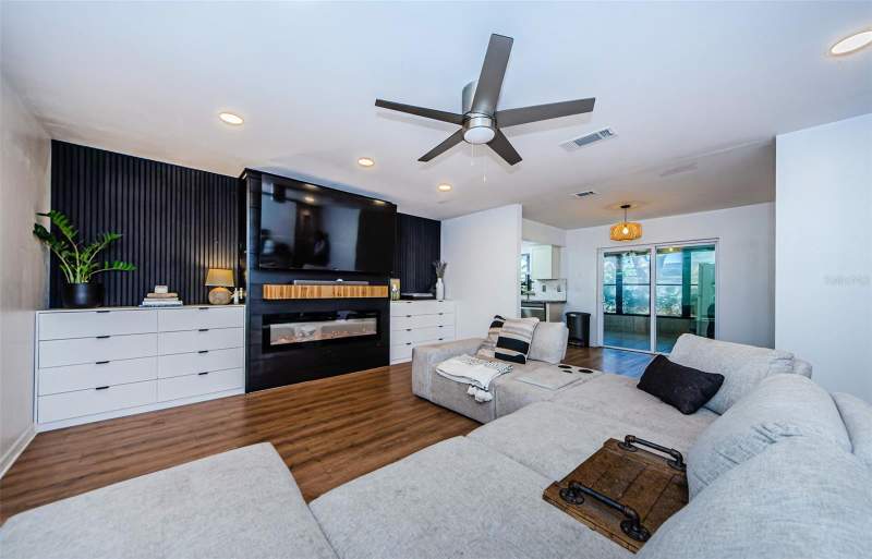 2 bedroom Single Family Residence at 7241 56th Avenue, Bonnie Bay Country Club Estates-Phase 5, St Petersburg — photo 5