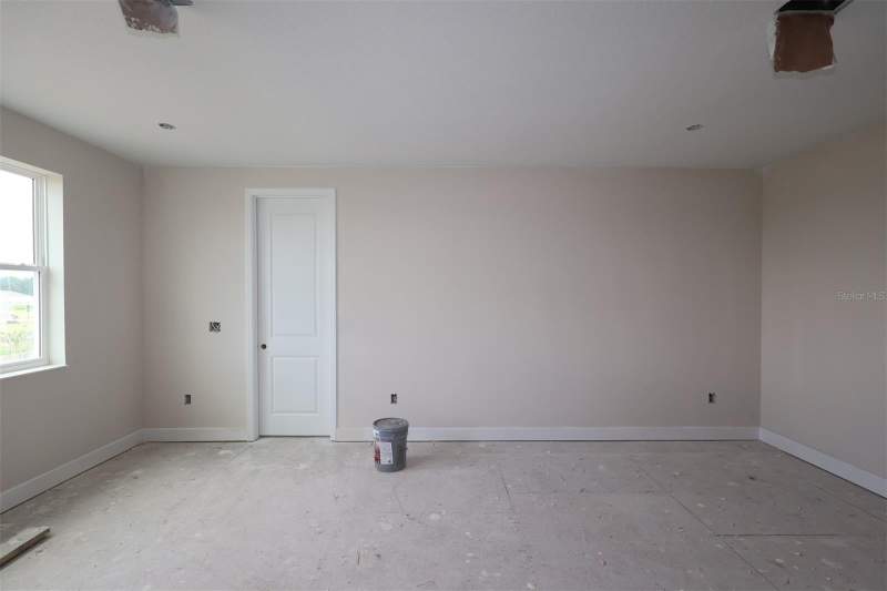 5 bedroom Single Family Residence at 5400 Lassen Street, Center Lake On The Park, St Cloud — photo 3