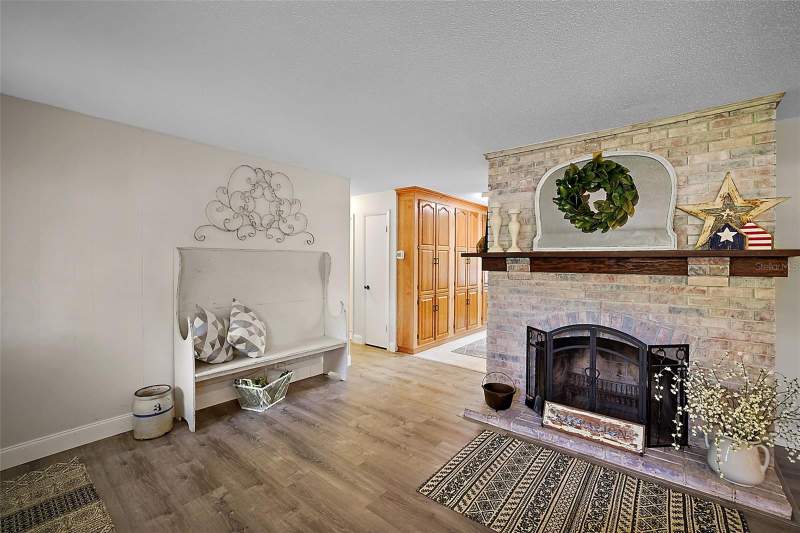 3 bedroom Single Family Residence at 10303 SE Sunset Harbor Road, Summerfield, Summerfield — photo 4