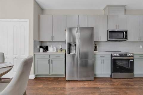 13051 Moss Park Ridge Drive, Orlando FL - photo 11 of 40