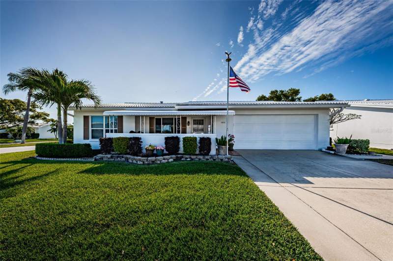 2 bedroom Single Family Residence at 9175 42nd Street, Mainlands Of Tamarac By The Gulf Unit 5 Ph 2 Condo, Pinellas Park — photo 2