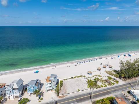 1200 Gulf Drive, Bradenton Beach FL - photo 6 of 15
