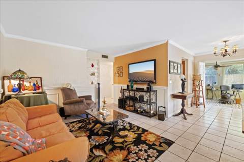 12510 Noreast Lake Drive, Tampa FL - photo 12 of 43
