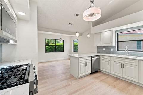 9429 Cobbler Court, Weeki Wachee FL - photo 15 of 45