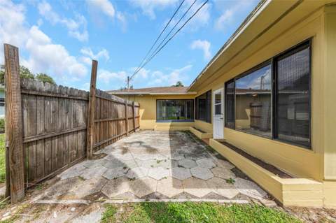 210 S Saturn Avenue, Clearwater FL - photo 20 of 22