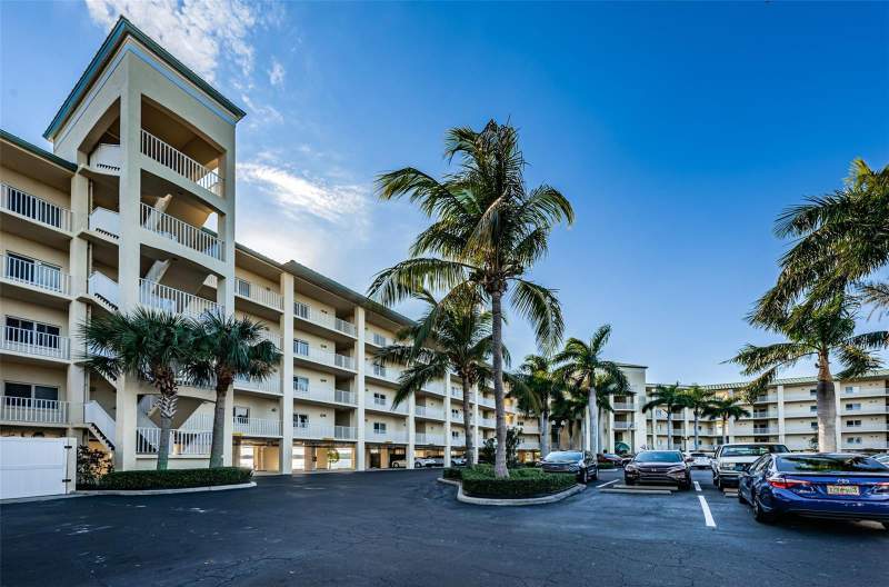 1 bedroom Condominium at 8800 Bay Pines Boulevard #303, Boca Ciega Resort & Marina Condo, St Petersburg — photo 5