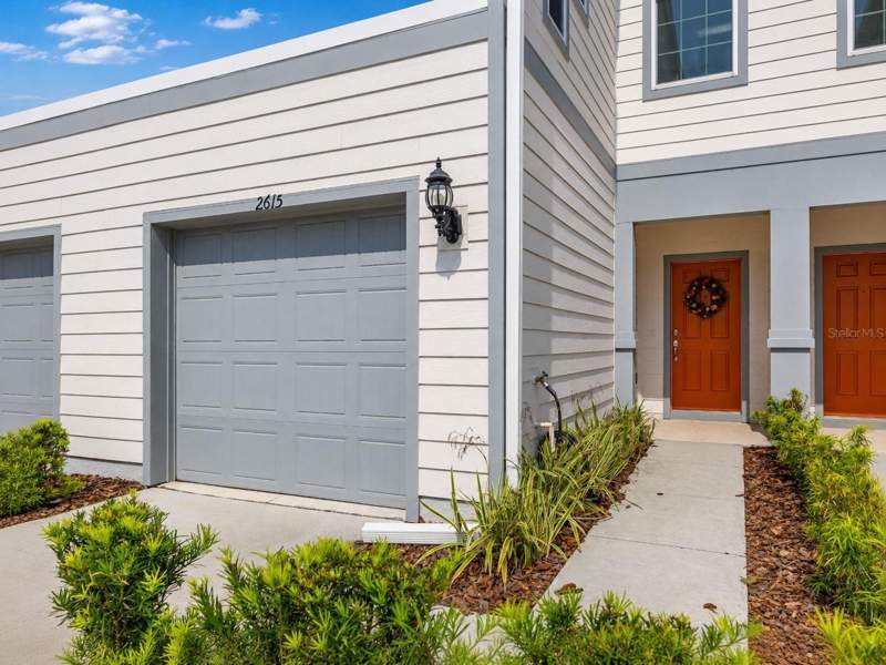 3 bedroom Townhouse at 2615 Winsome Way, Belle Haven Ph 2, Davenport — photo 2