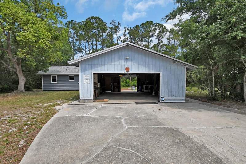 2 bedroom Single Family Residence at 25801 Blue Lakes Drive, Blue Lakes Ridge Add, Paisley — photo 2