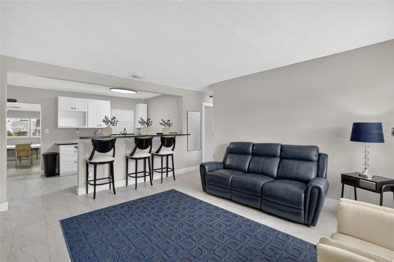 3 bedroom Single Family Residence at 10420 N 22nd Street, Tilsen Manor Blks 2 3 4 5 6 8, Tampa — photo 2