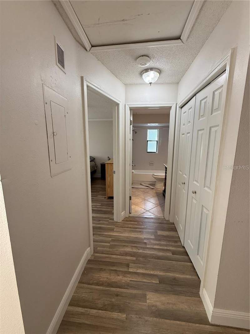 2 bedroom Townhouse at 1200 Abbey Crescent Lane, Harvard Arms Twnhs, Clearwater — photo 5