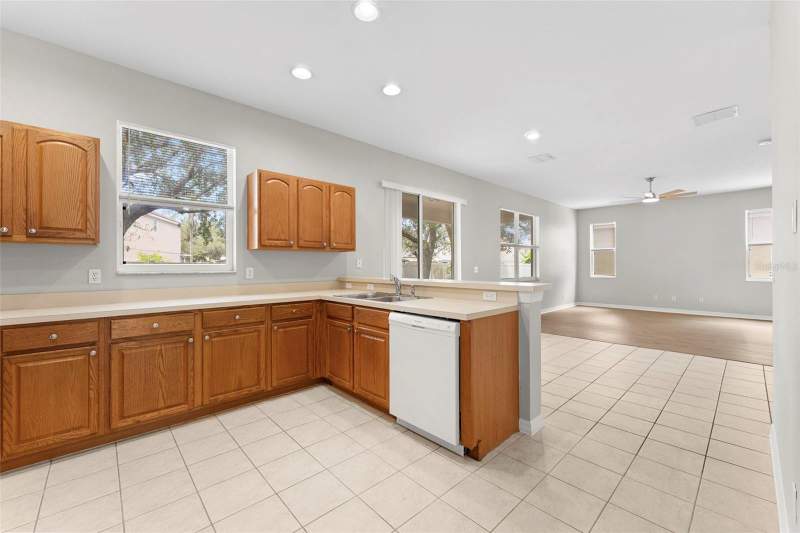 5 bedroom Single Family Residence at 10215 Cypress Knee Circle, Cypress Bend, Orlando — photo 4