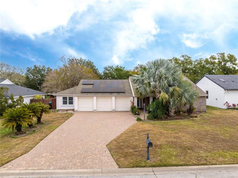 4 bedroom Single Family Residence at 6013 Crystal View Drive, Orange Tree Country Club, Orlando — photo 2