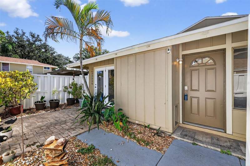 Morganwoods GardenHomes for Sale in Tampa, FL