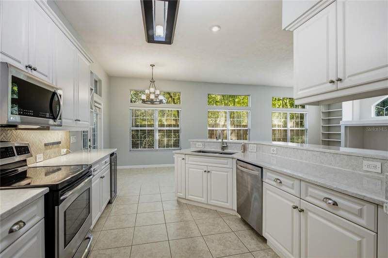 3 bedroom Single Family Residence at 915 SW 86th Way, Cobblefield, Gainesville — photo 2