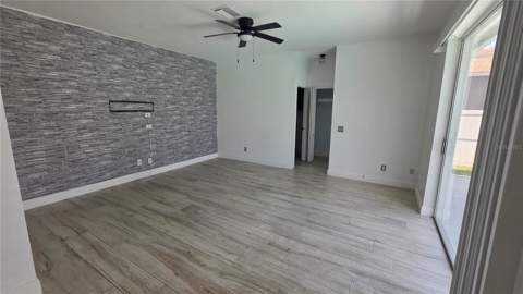 10422 Glen Willow Lane, Tampa FL - photo 16 of 46