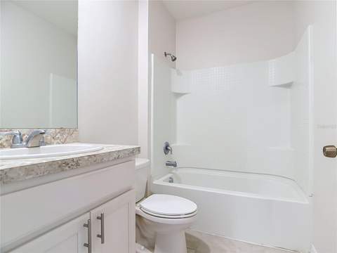 1040 Cambridge Drive, Winter Haven FL - photo 9 of 41