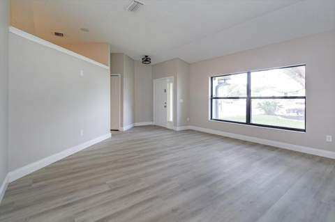 1006 Beckstrom Drive, Oviedo FL - photo 7 of 35
