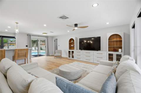 330 Patica Rd NE, St Petersburg FL - photo 16 of 45
