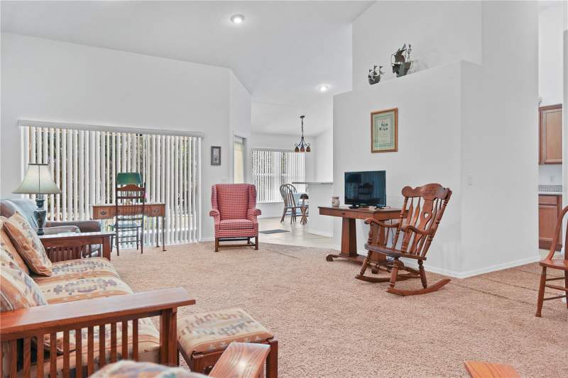 3 bedroom Single Family Residence at 800 W Virginis, Citrus Springs Unit 20, Citrus Springs — photo 3