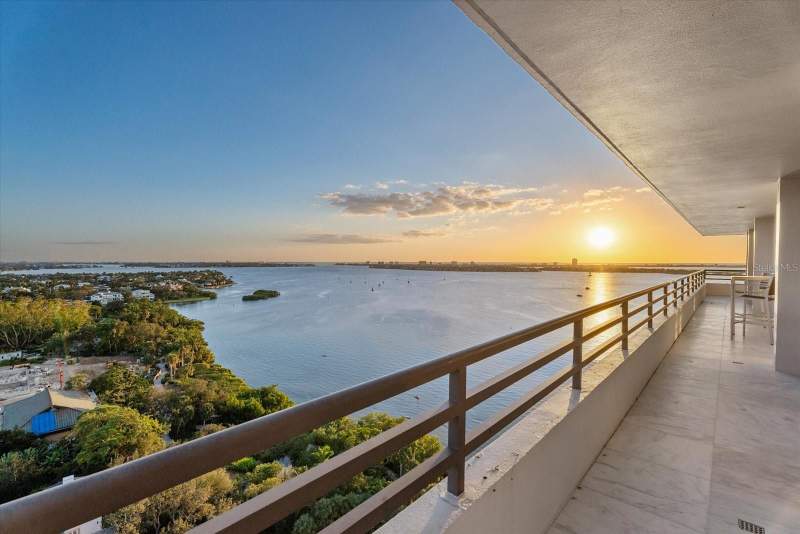 2 bedroom Condominium at 770 S Palm Avenue #Ph-1, Embassy House, Sarasota — photo 5