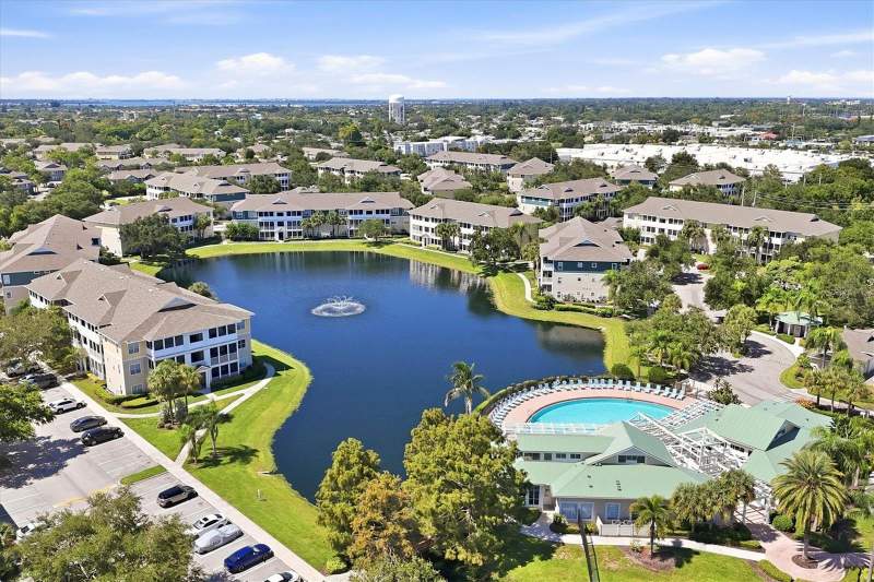 1 bedroom Condominium at 4802 51st St W #1304, The Palms Of Cortez, Bradenton — photo 5