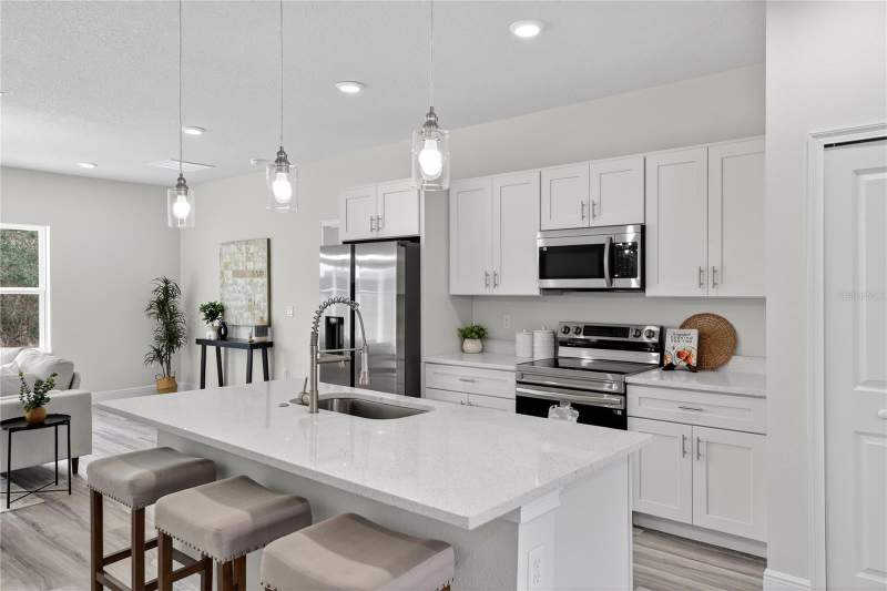 4 bedroom Single Family Residence at 15742 SW 37th Circle, Marion Oaks, Ocala — photo 5
